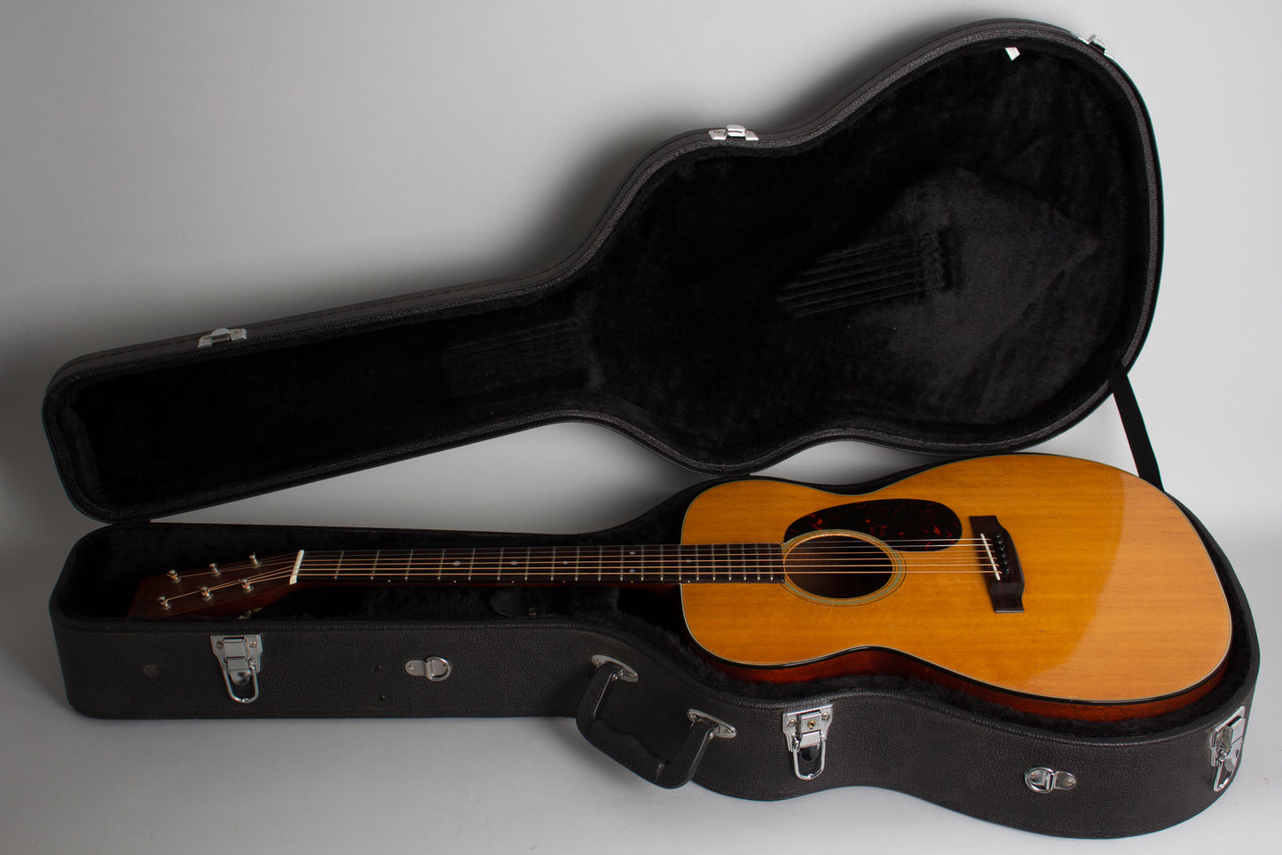 C. F. Martin 000-18 Flat Top Acoustic Guitar (1967)