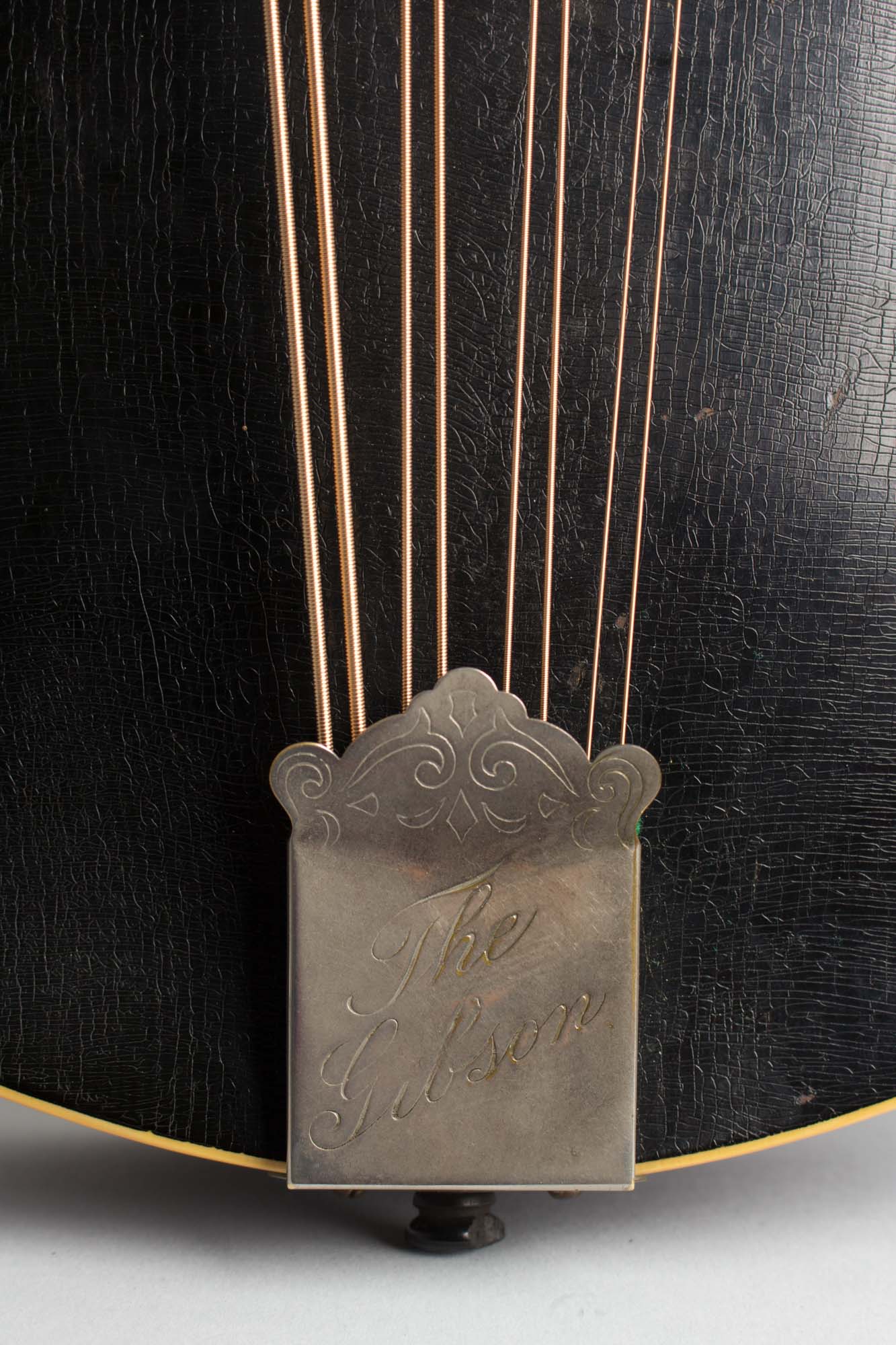 Gibson K-2 Carved Top Mandocello (1911)