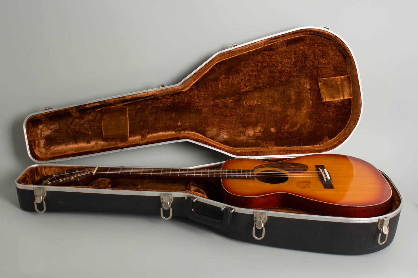 Guild F-20 Flat Top Acoustic Guitar (1965)