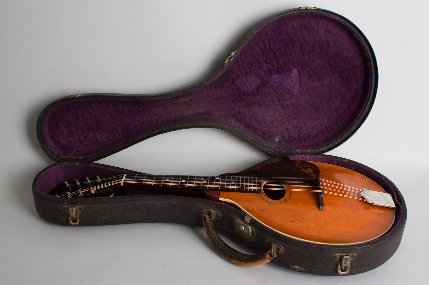 Gibson Style A- Carved Top Mandolin (1914)