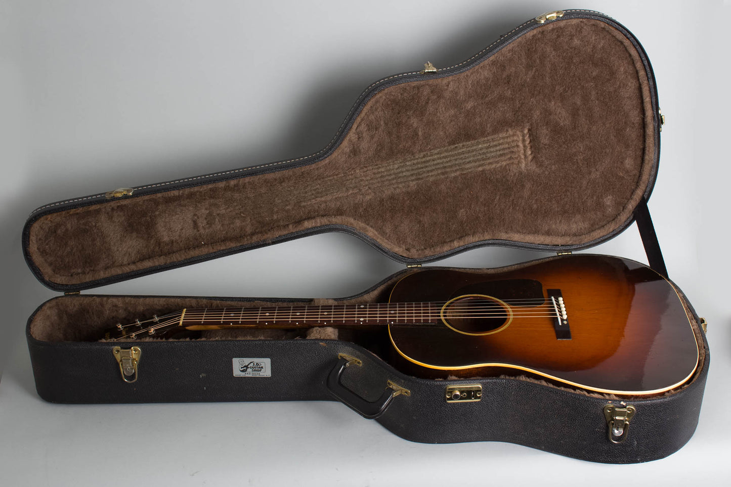 Gibson J-45 Banner Flat Top Acoustic Guitar (1943)