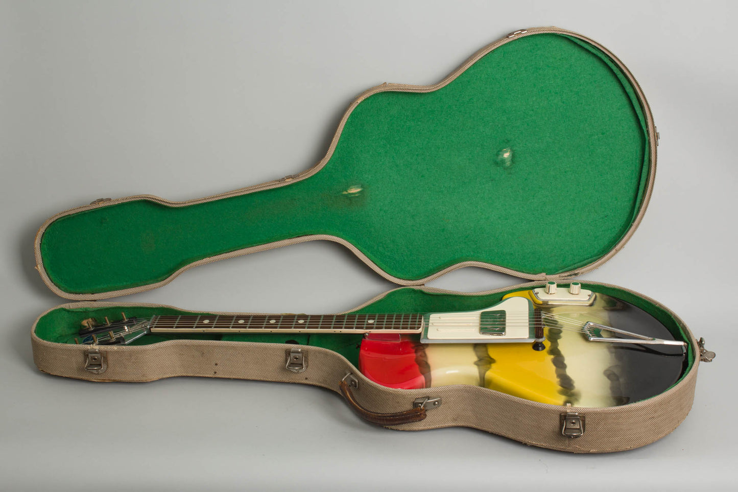Wandre Rock Oval Solid Body Electric Guitar (1962)