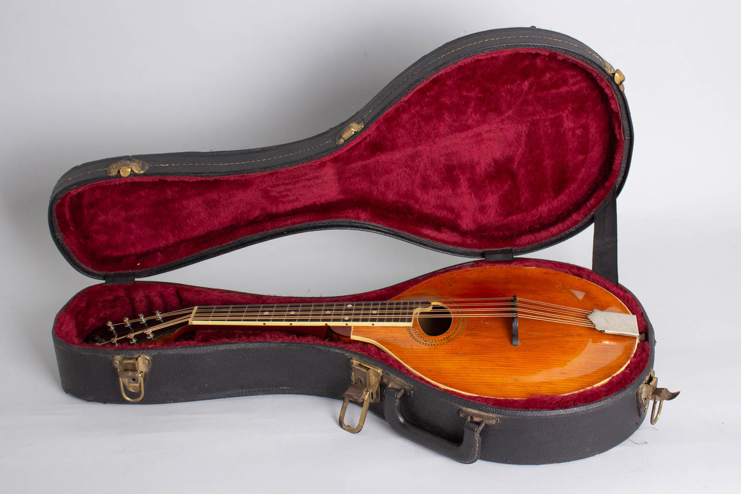 Gibson Style H-1 Carved Top Mandola (1915)