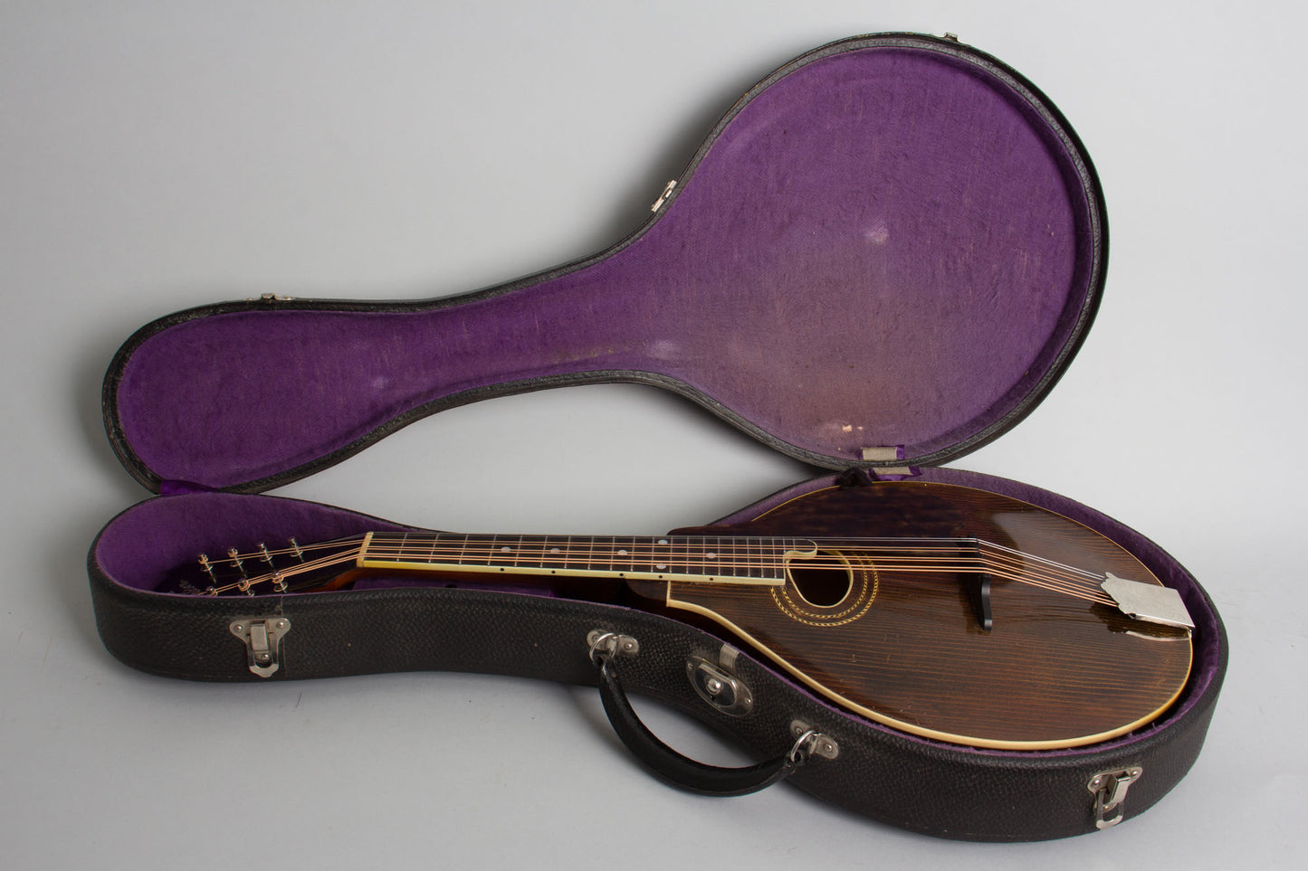 Gibson Style H-1 Carved Top Mandola (1918)