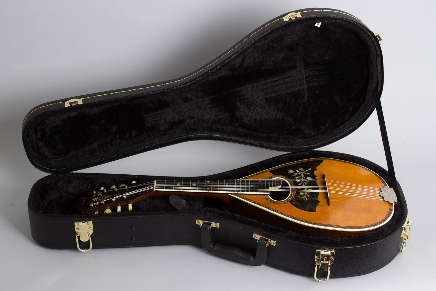 Larson Brothers Maurer Flat Back, Bent Top Mandolin (1922)