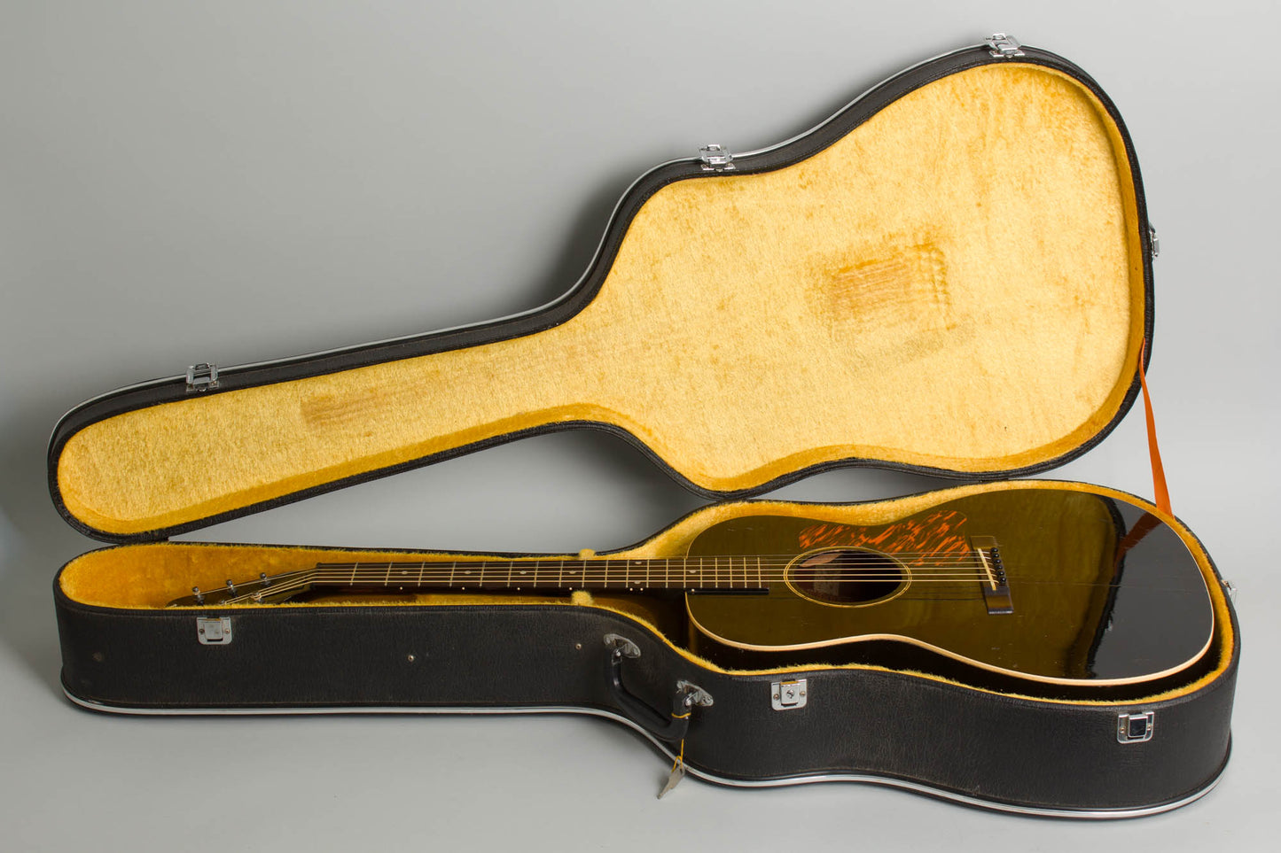 Gibson L-00 Flat Top Acoustic Guitar (1936)