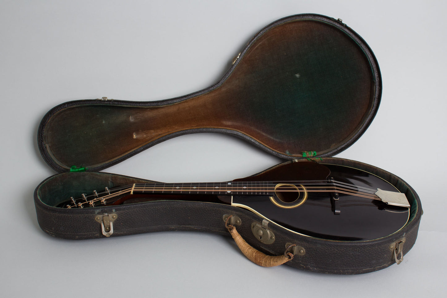 Gibson Style A Snakehead Carved Top Mandolin (1927)
