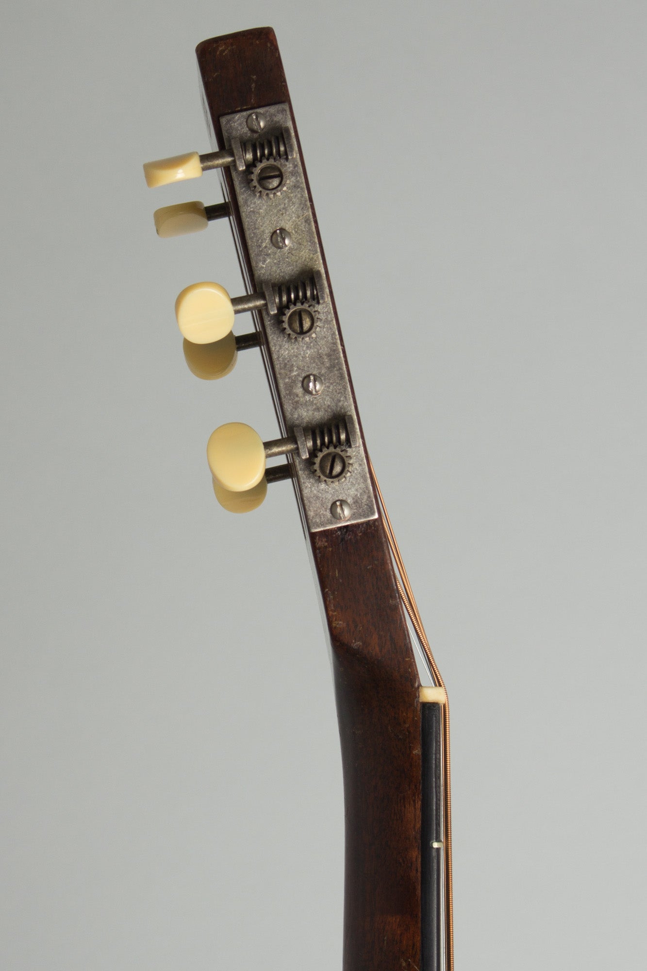 Regal S. S. Stewart Model A-4000 Concert Size Flat Top Acoustic Guitar (1930)