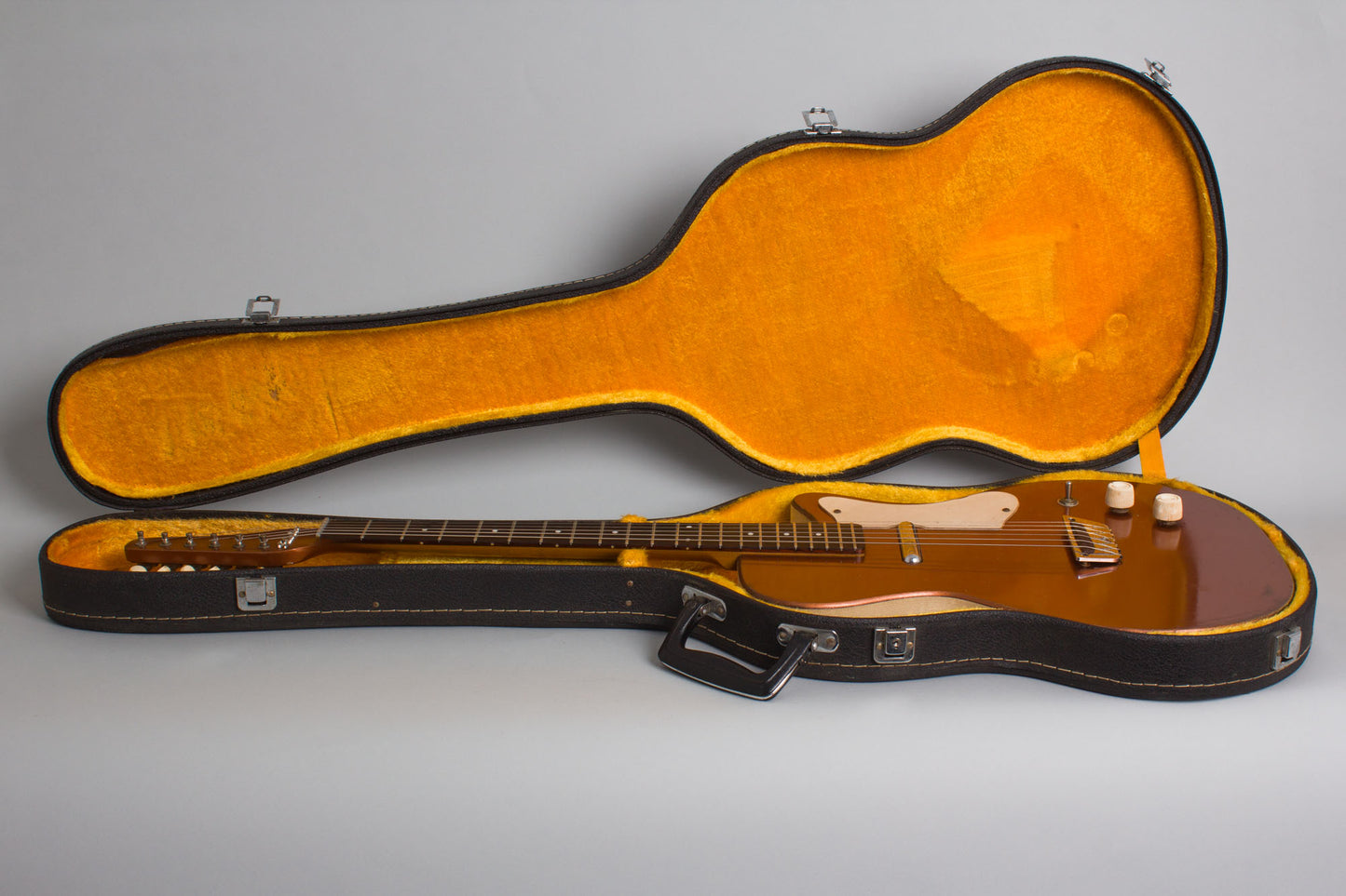 Danelectro Silvertone Model 1417L Semi-Hollow Body Electric Guitar (1959)