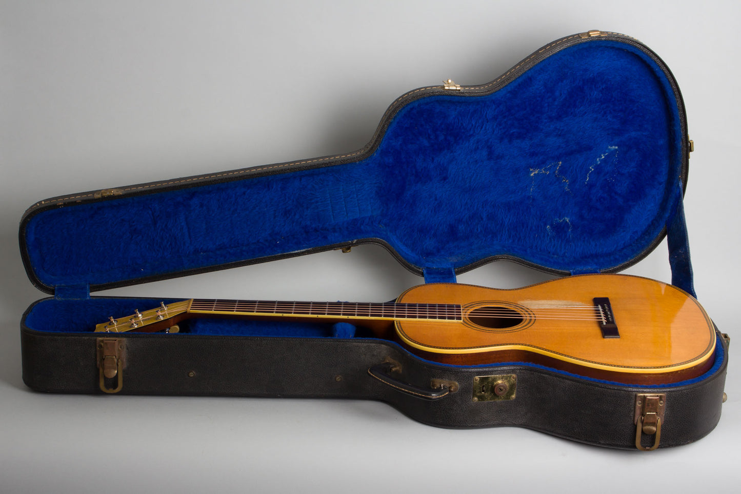 Weymann Jimmie Rodgers Model 890 Flat Top Acoustic Guitar (1932)