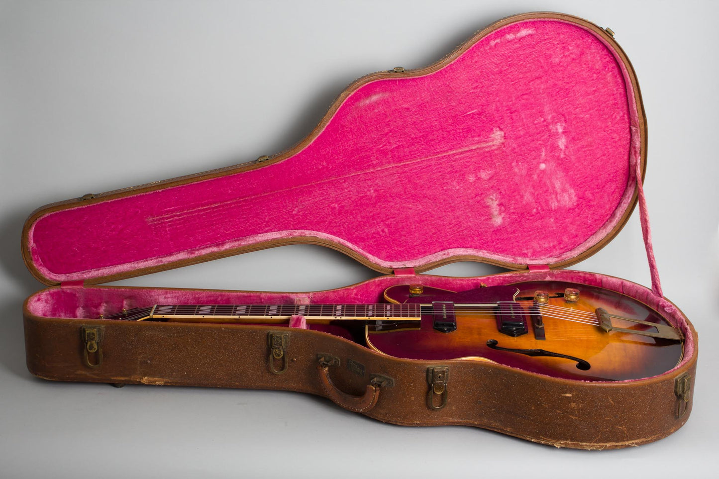 Gibson ES-350 Arch Top Hollow Body Electric Guitar (1949)