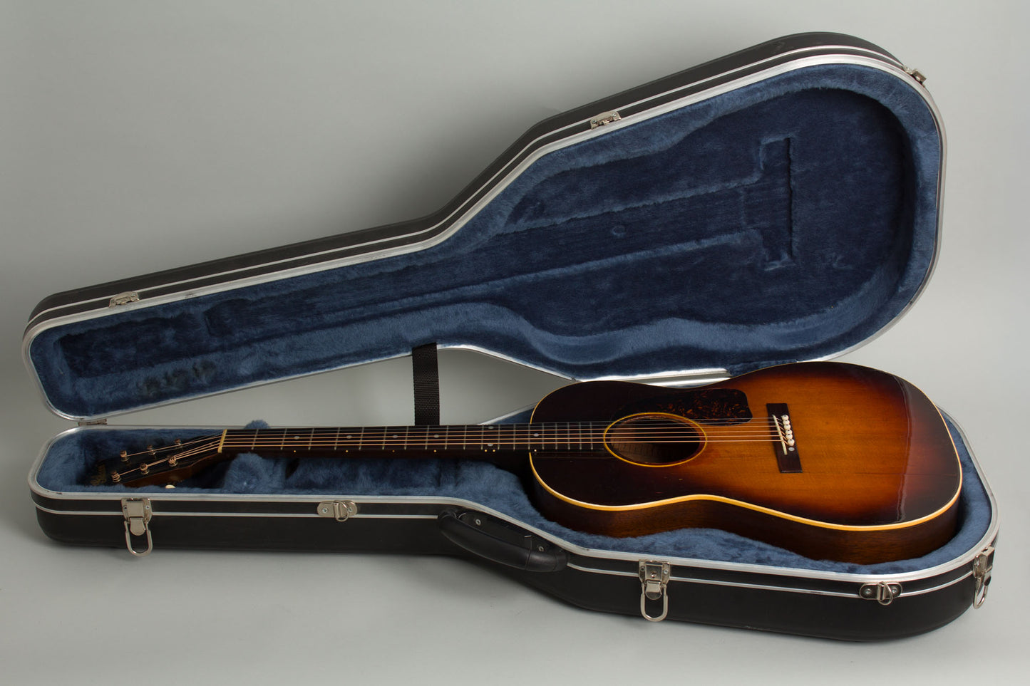 Gibson LG-2 Flat Top Acoustic Guitar (1947)