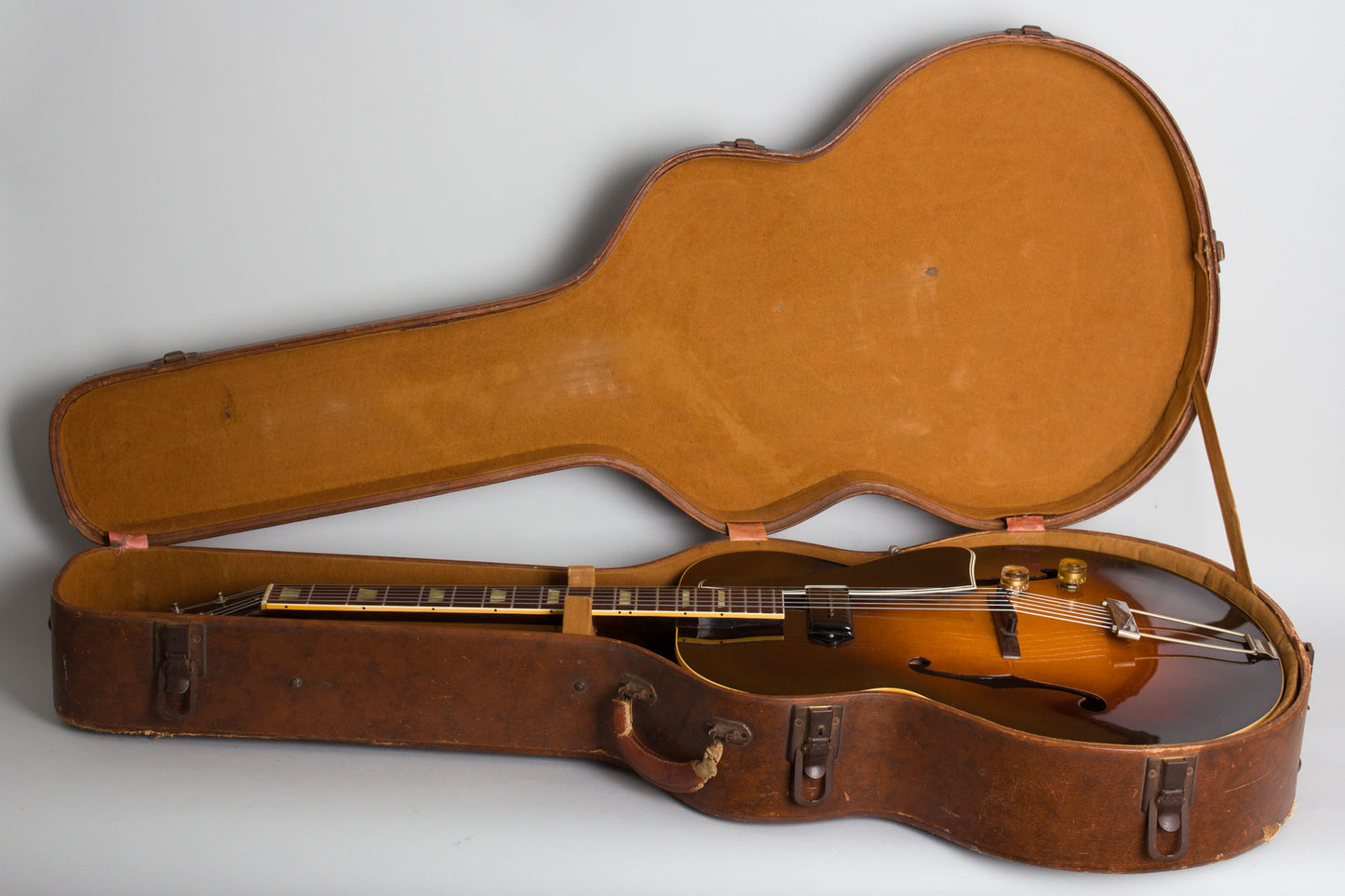 Gibson ES-150 Arch Top Hollow Body Electric Guitar (1950)