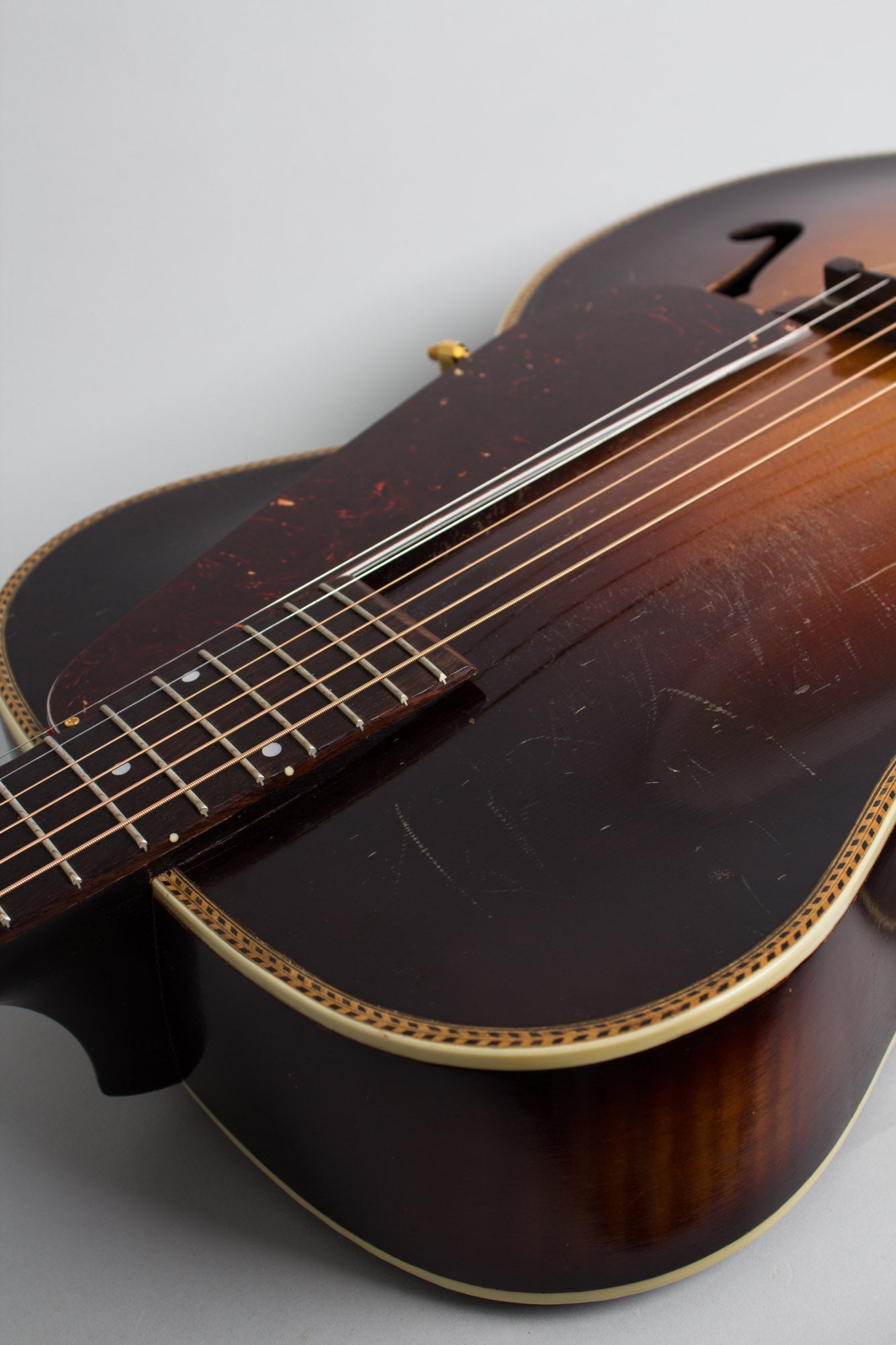 Harmony Sonata Professional Arch Top Acoustic Guitar (1940)
