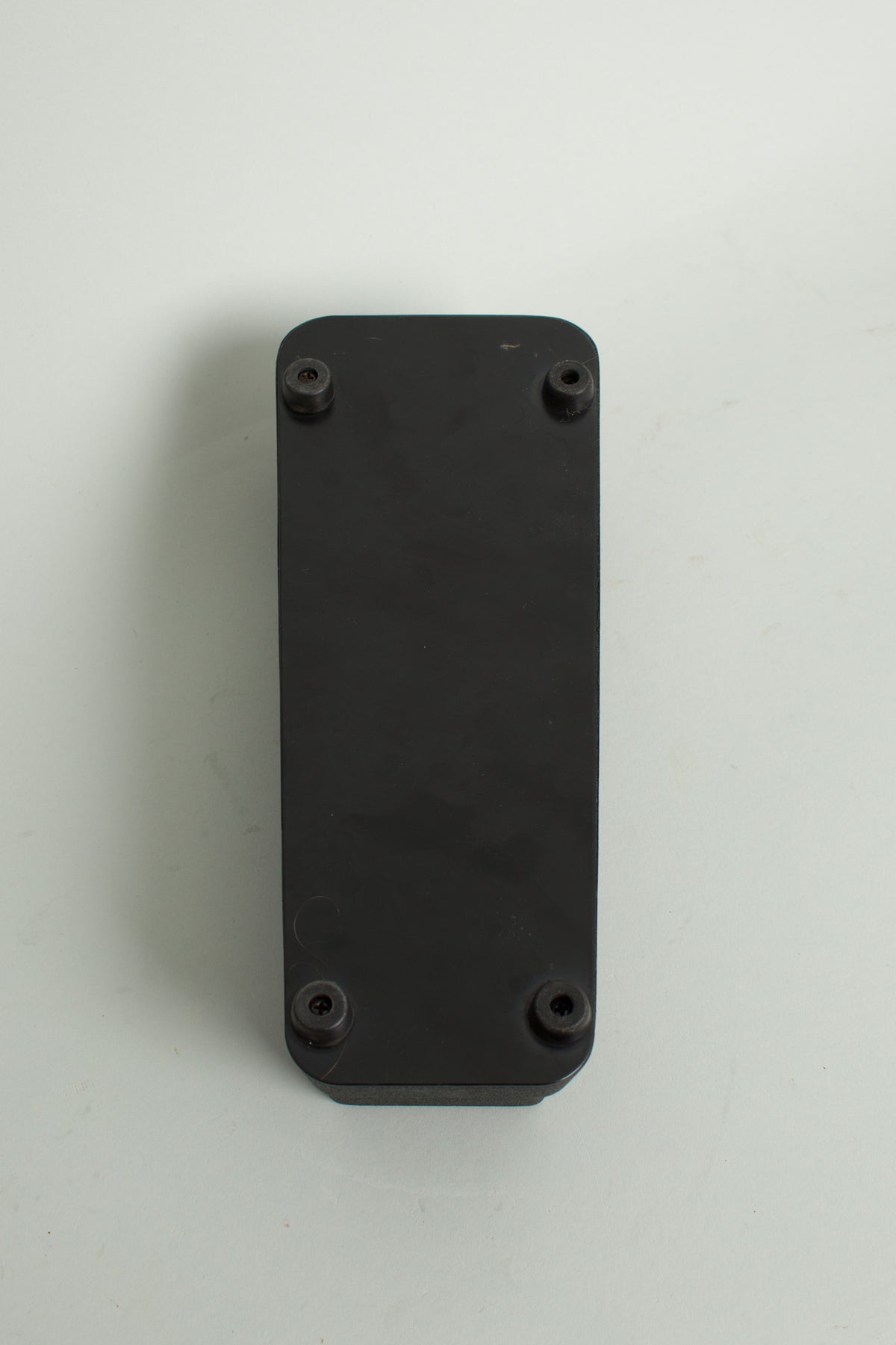 R2R Electric Wah-Wah Pedal Effect (2020s)