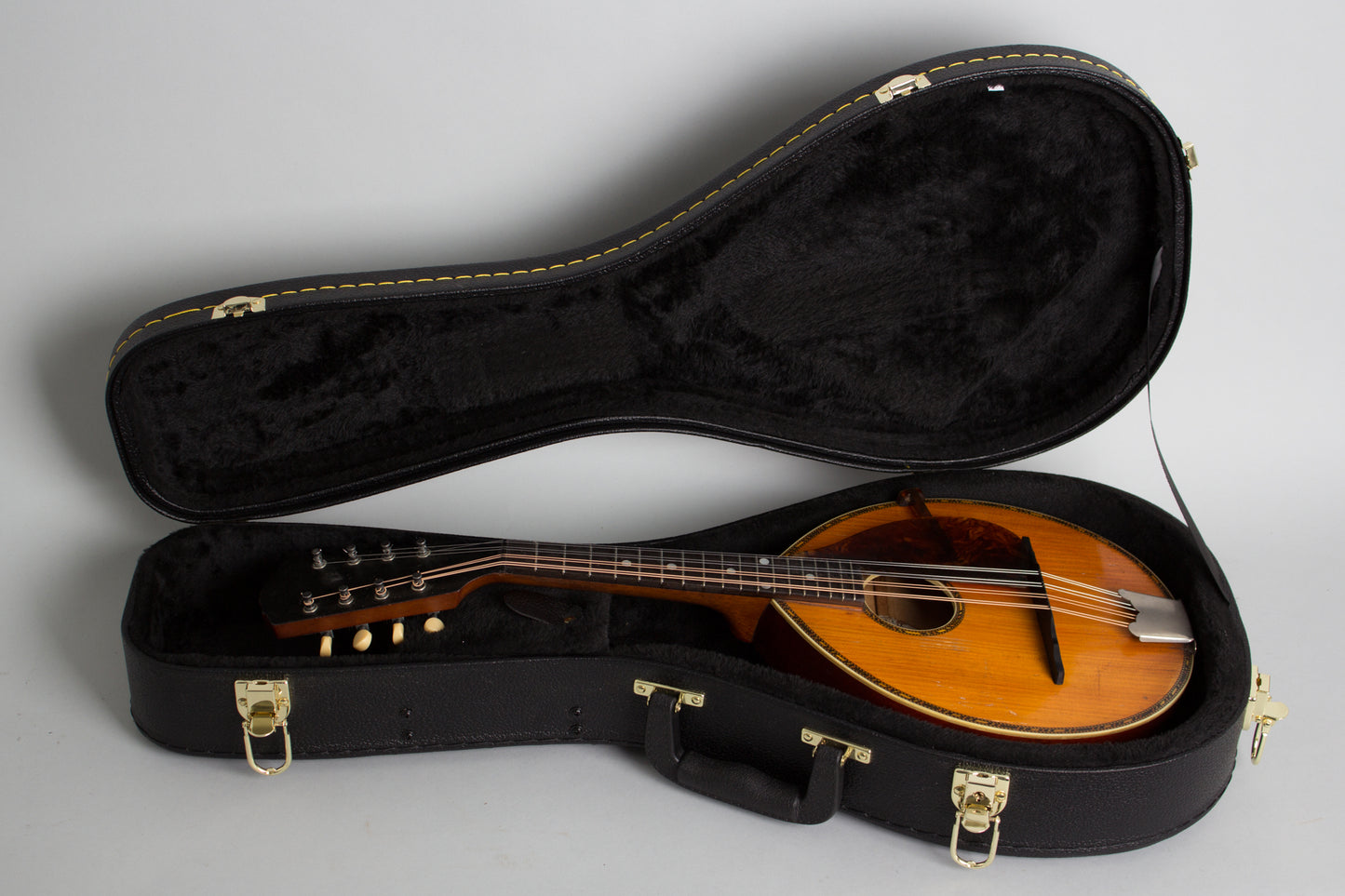 Gibson Alrite Style D Flat Top Mandolin (1917)