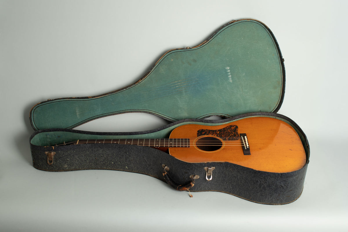 Gibson J-35 Flat Top Acoustic Guitar (1939)