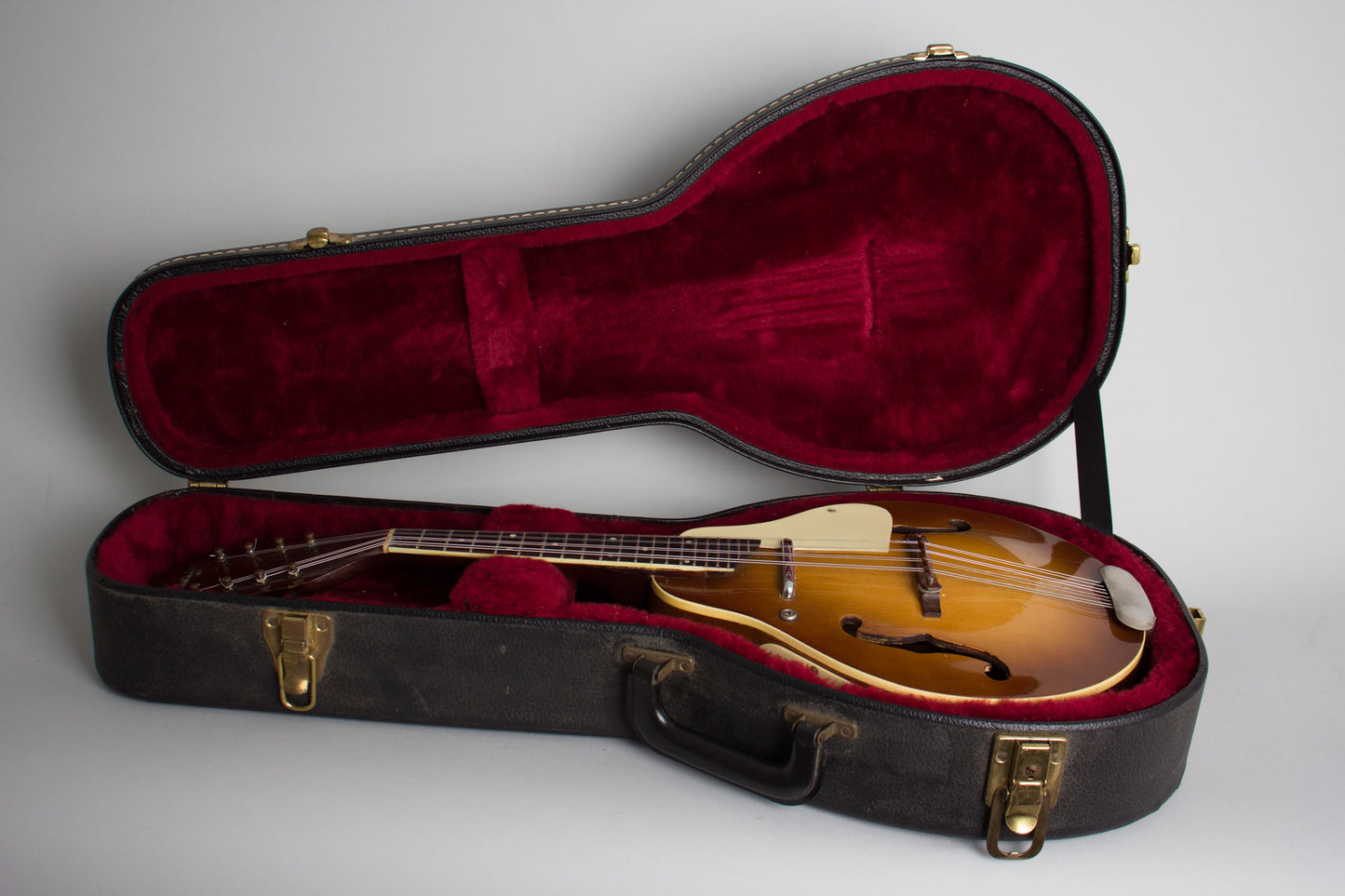 Kay K-95 Hollow Body Electric Mandolin (1958)