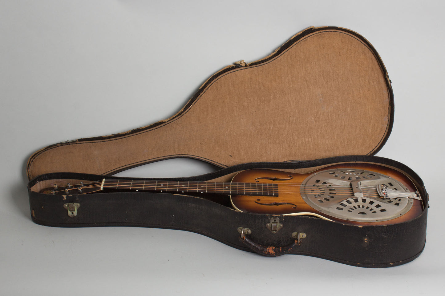 Regal Dobro Model 27 Roundneck Resophonic Guitar (1939)