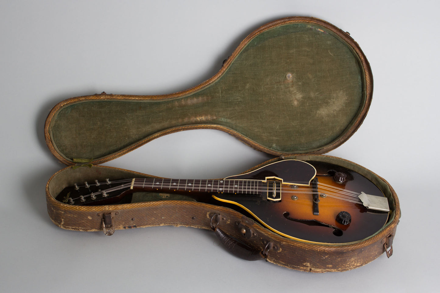 Gibson EM-150 Hollow Body Electric Mandolin (1939)