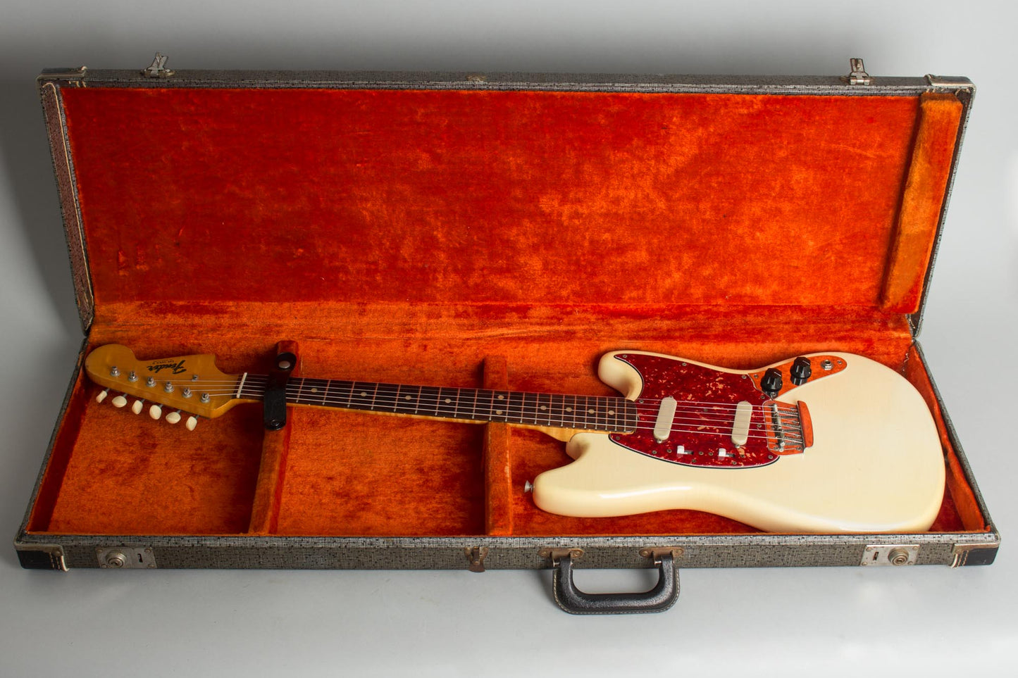 Fender Duo-Sonic II Solid Body Electric Guitar (1965)