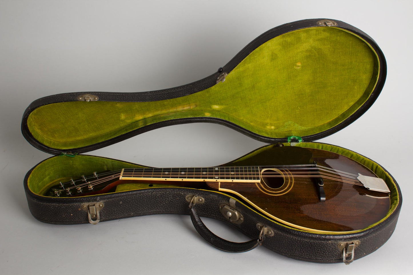 Gibson A-2 Snakehead Carved Top Mandolin (1923)