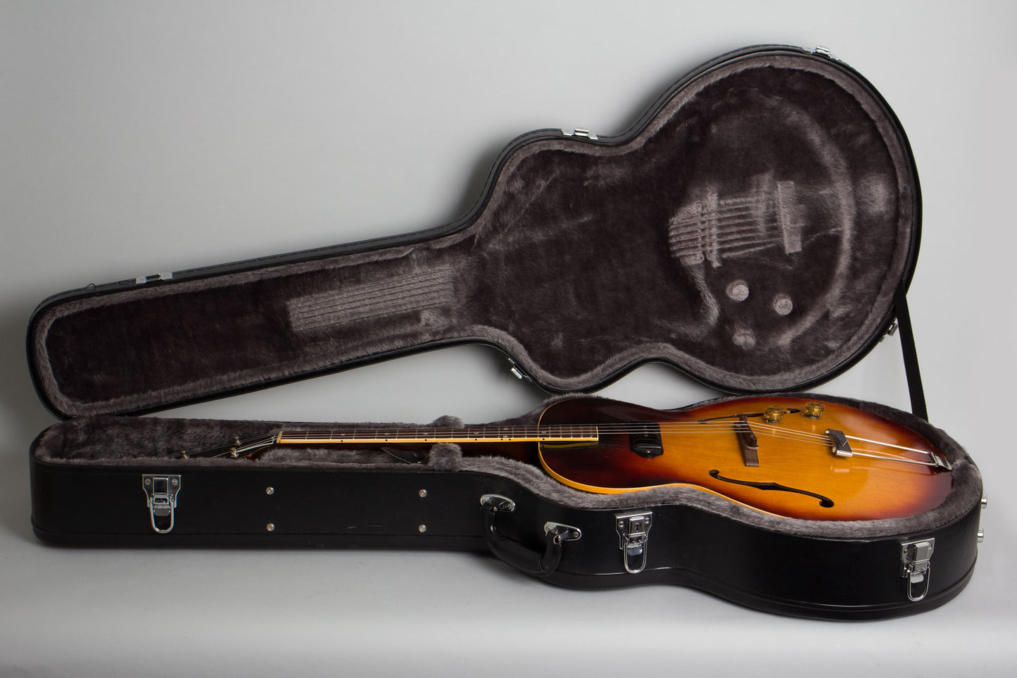 Gibson ETG-150 Arch Top Hollow Body Electric Tenor Guitar (1950s)