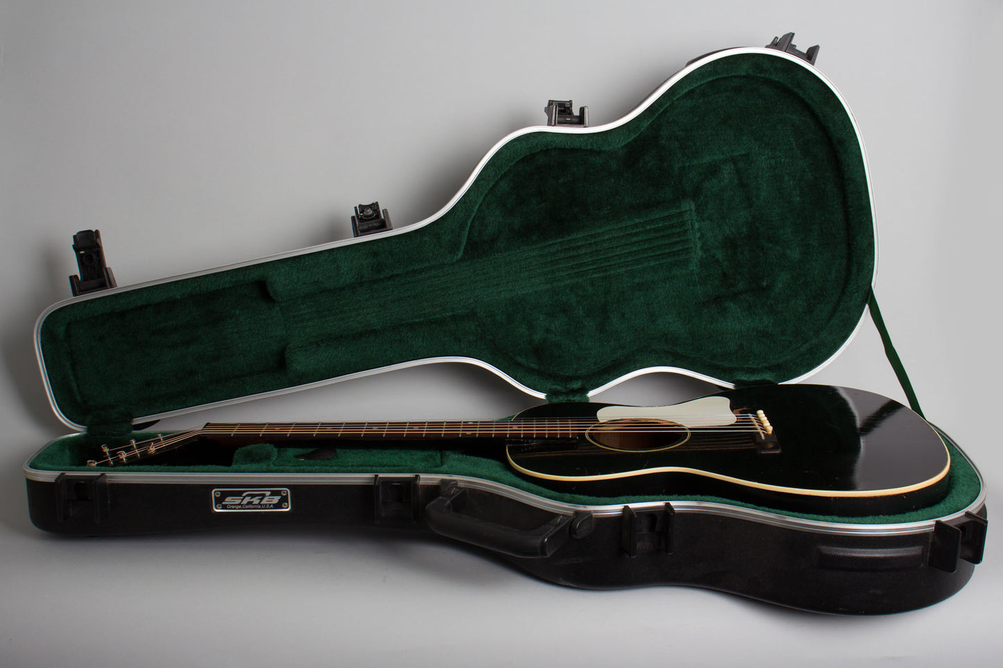 Gibson L-00 Flat Top Acoustic Guitar (1933)