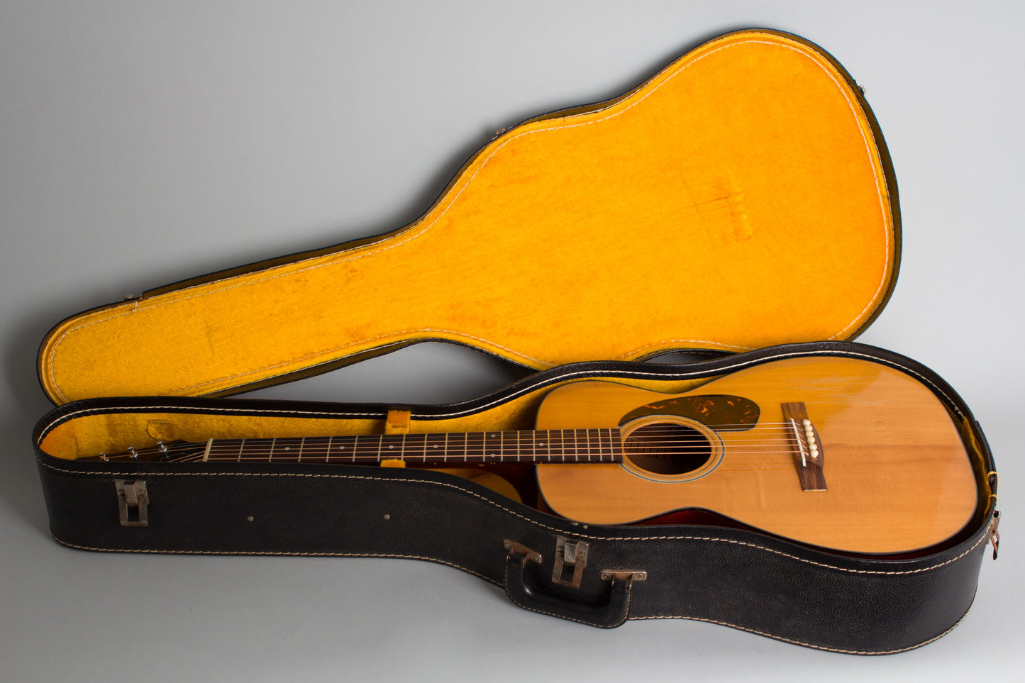 Guild F-20NT Flat Top Acoustic Guitar (1968)