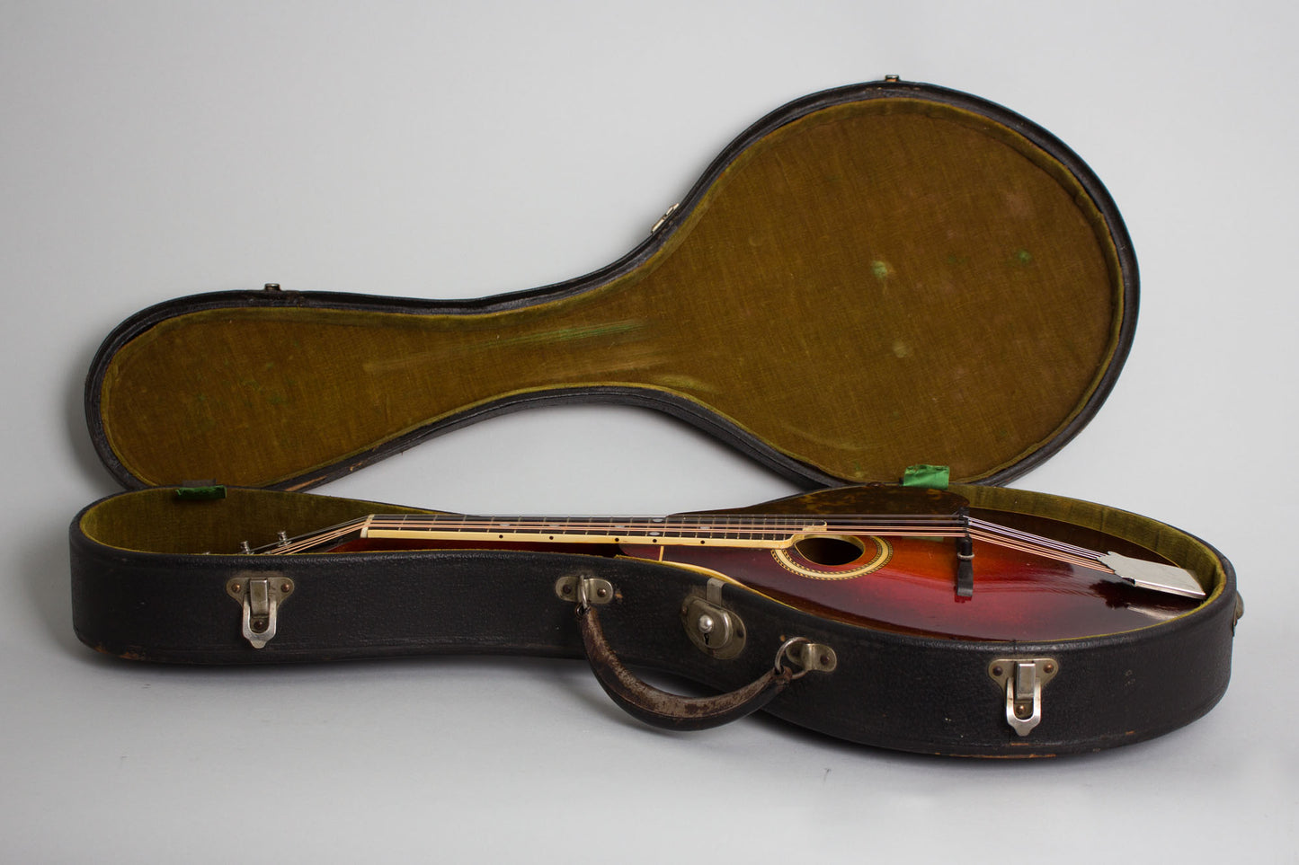 Gibson Model A-4 Snakehead Carved Top Mandolin (1923)