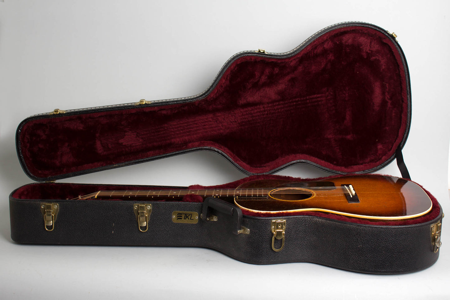 Gibson LG-2 Flat Top Acoustic Guitar (1946-7)