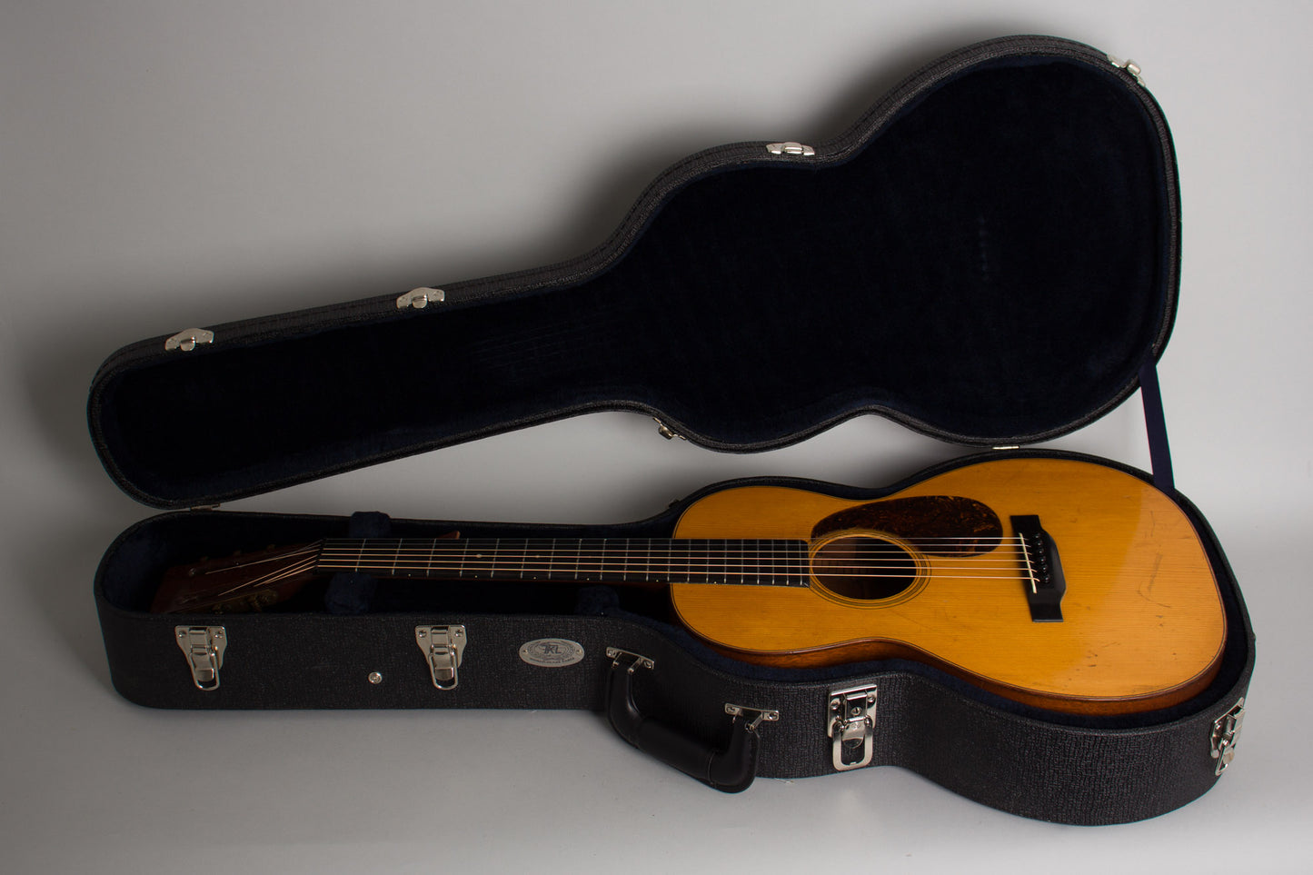 C. F. Martin 0-18 Flat Top Acoustic Guitar (1932)