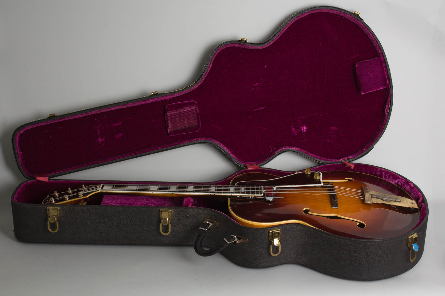 Gibson L-5 With DeArmond Rhythm Chief Arch Top Acoustic Guitar (1945)