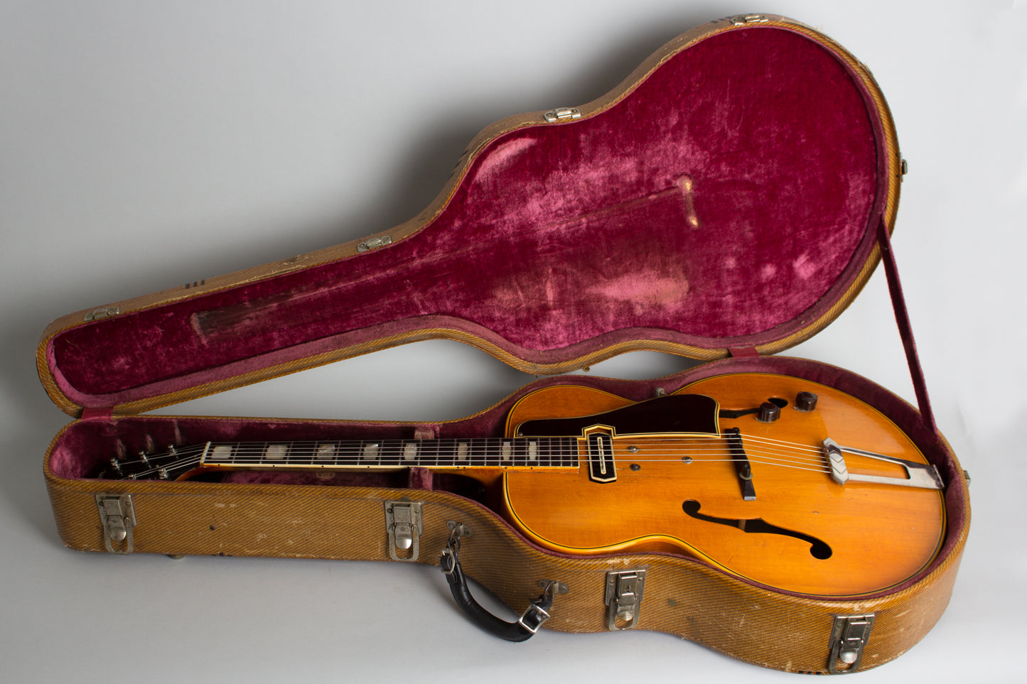 Gibson ES-250 Arch Top Hollow Body Electric Guitar (1940)