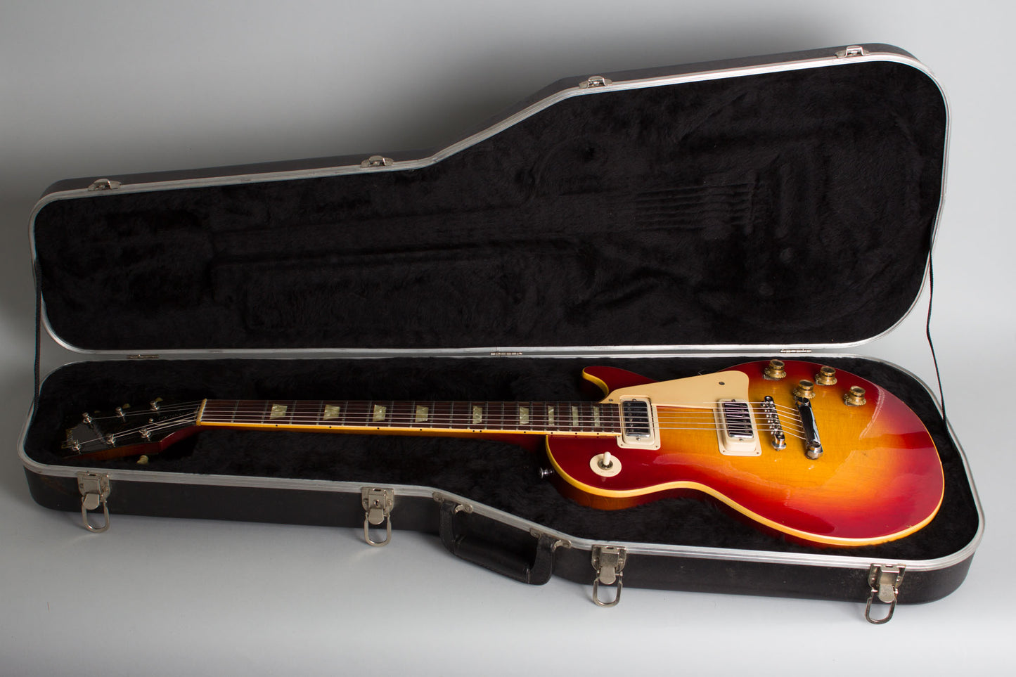 Gibson Les Paul Deluxe Solid Body Electric Guitar (1971)