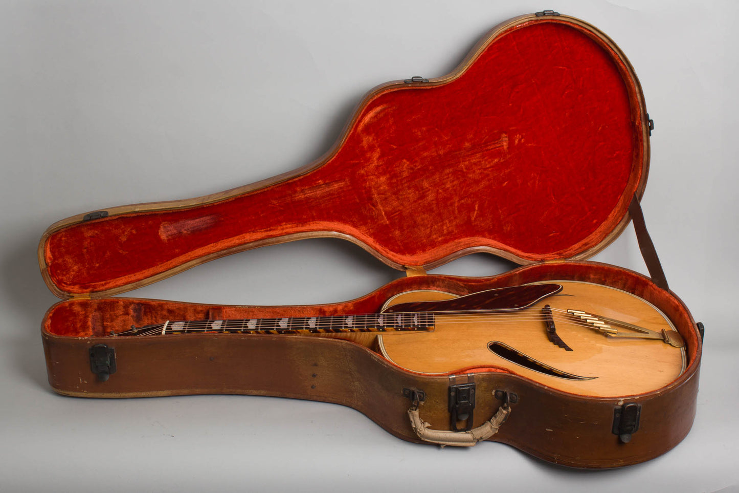 Gretsch Synchromatic 300 Arch Top Acoustic Guitar (1946)