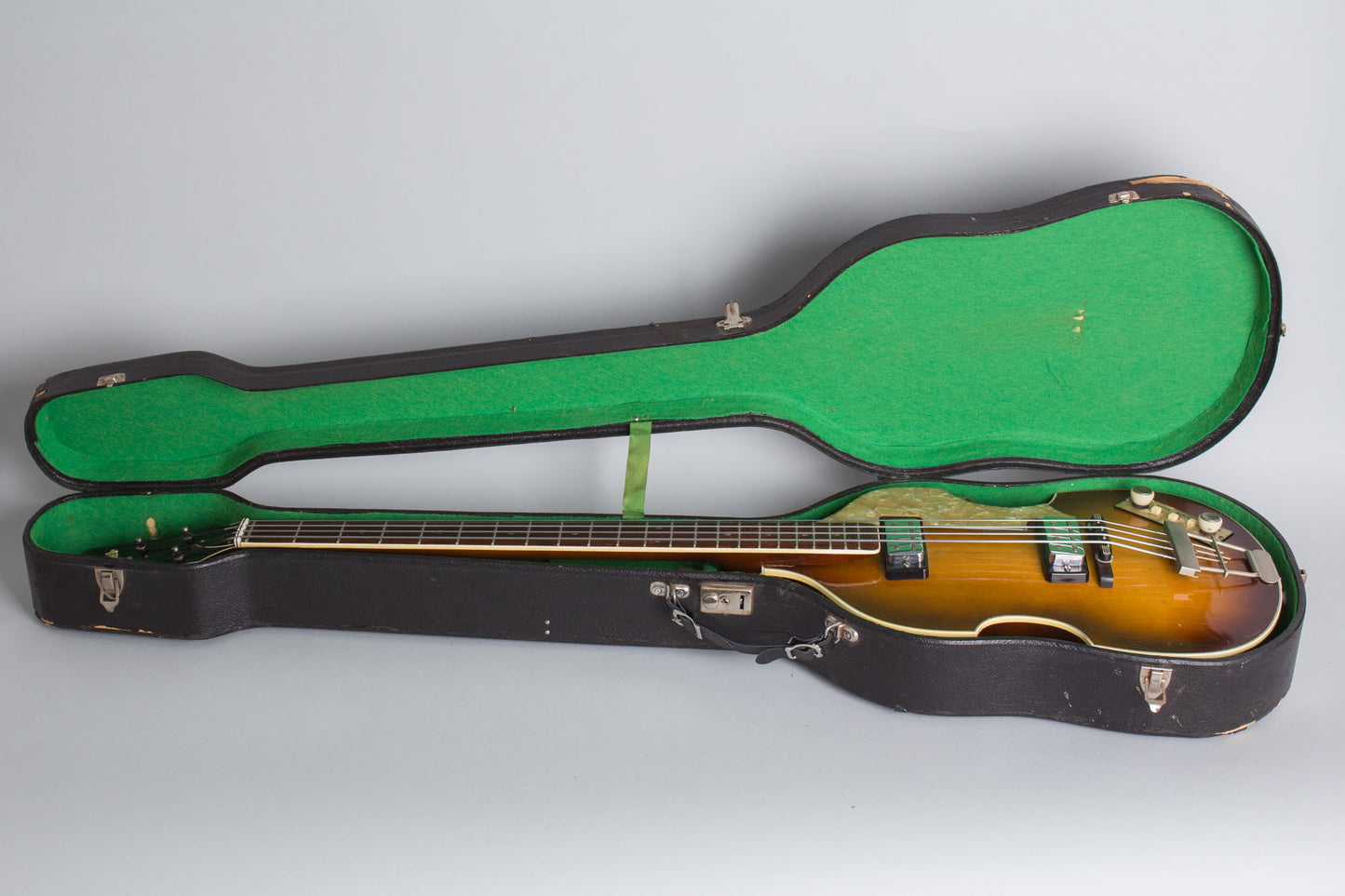 Hofner 500/1 Beatle Bass Hollow Body Electric Bass Guitar (1965)