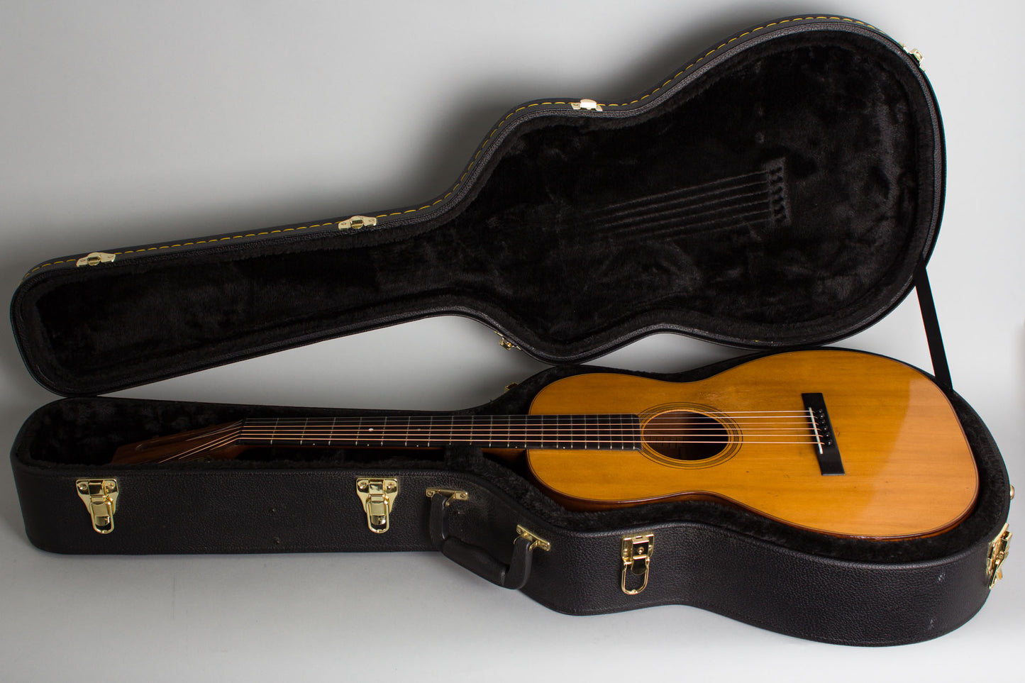 C. F. Martin 0-18 Flat Top Acoustic Guitar (1926)