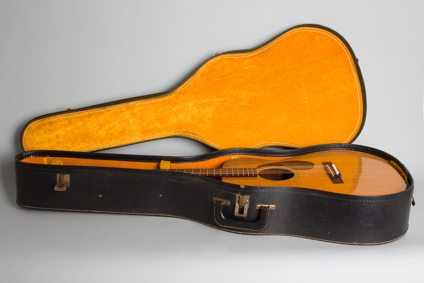 Guild F-20NT Flat Top Acoustic Guitar (1967)