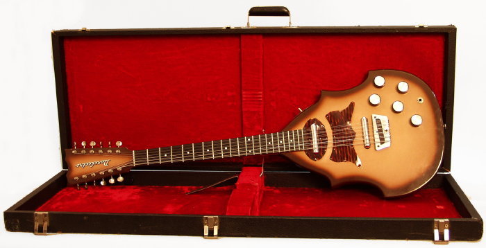 Danelectro Bellzouki 2-pickup model 7020 12 String Semi-Hollow Body Electric Guitar (1961)