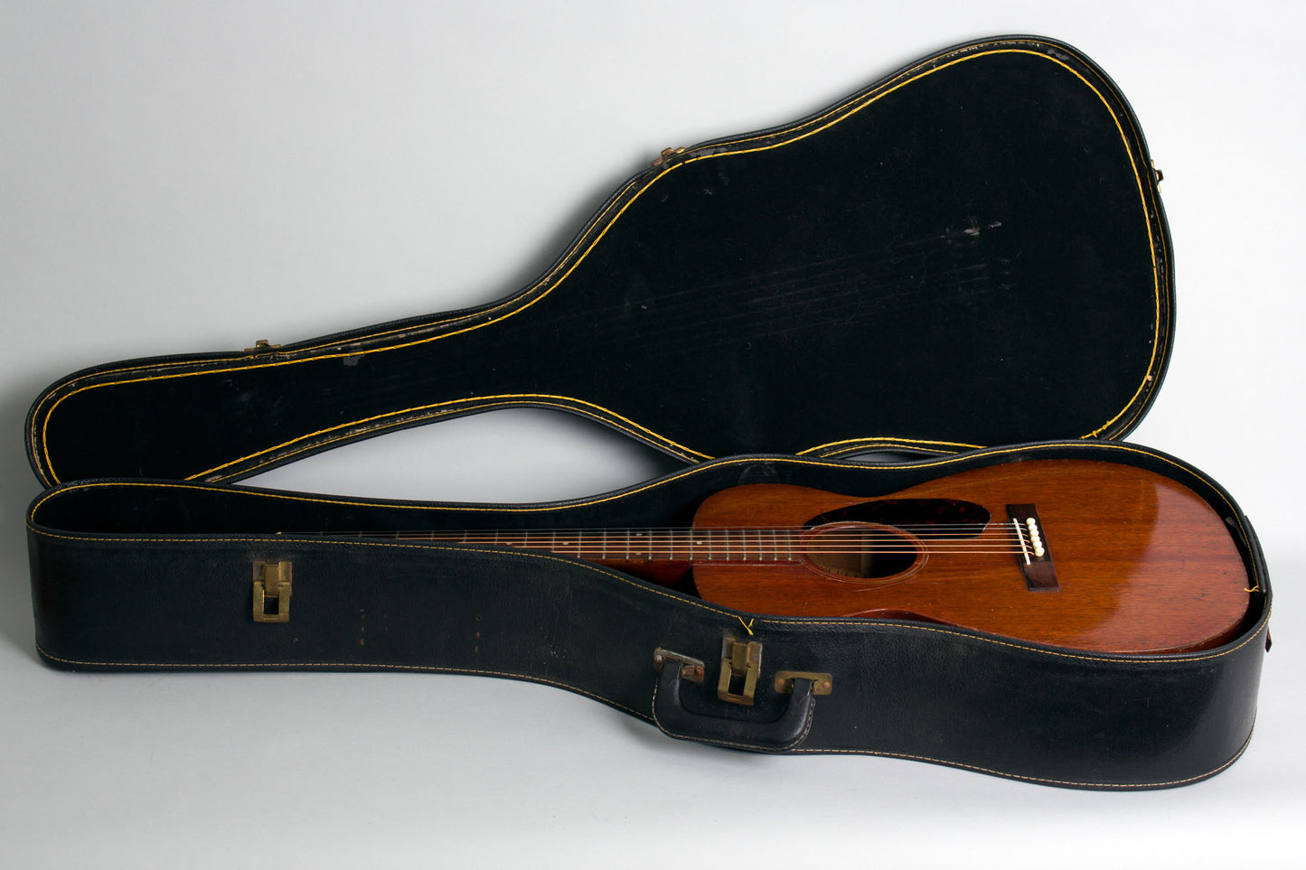 Guild M-20 Flat Top Acoustic Guitar (1965)
