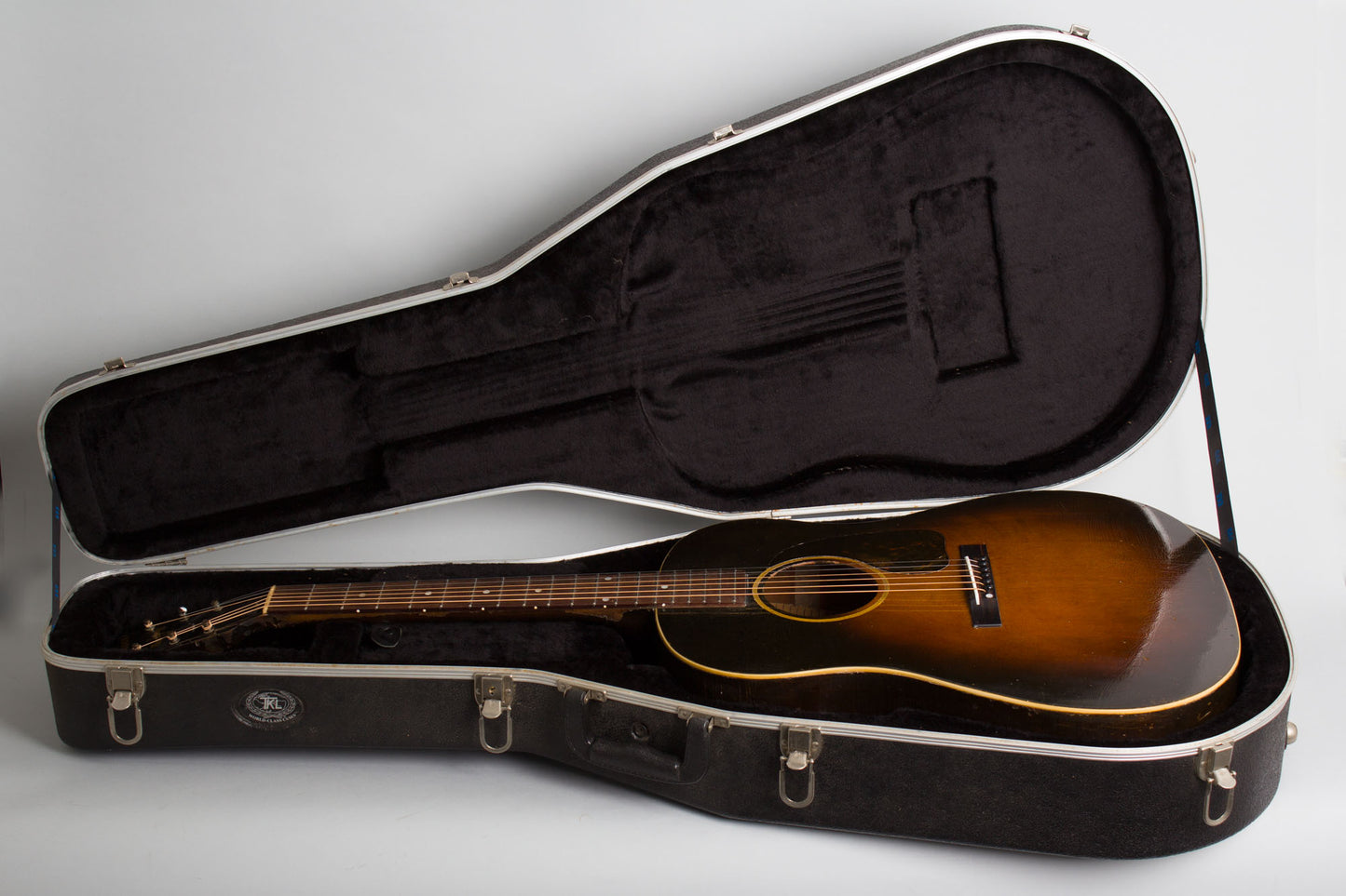 Gibson J-45 Banner Flat Top Acoustic Guitar (1943)