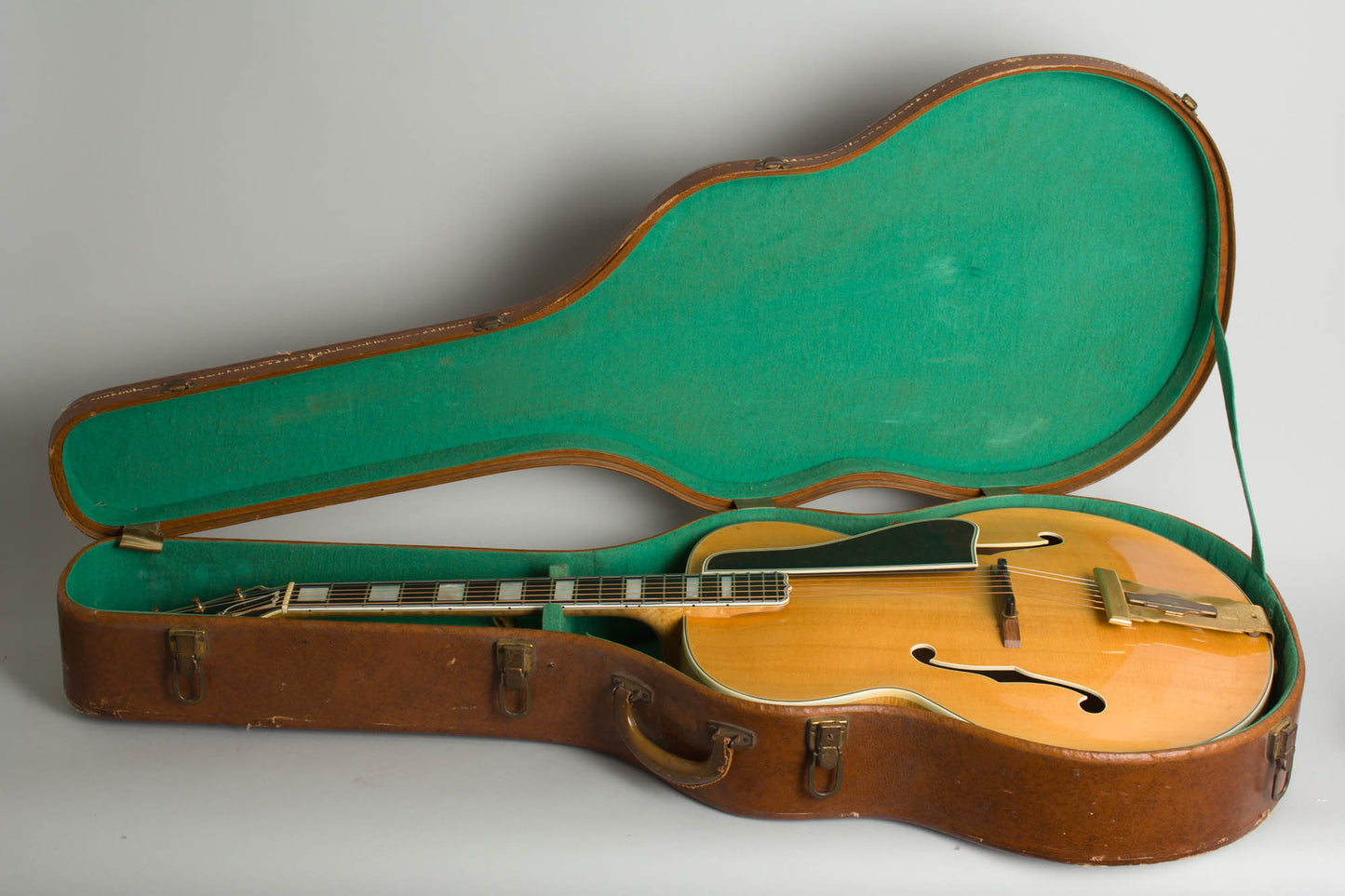 Gibson L-5N Arch Top Acoustic Guitar (1941)