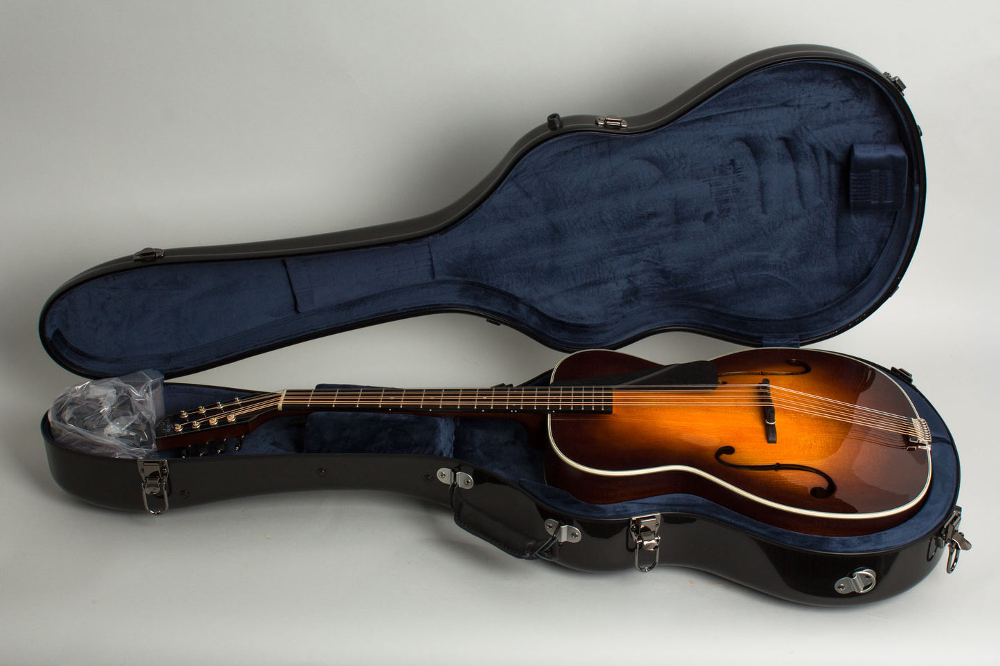 Northfield NFO-AT1 carved top Octave Mandolin (2026)