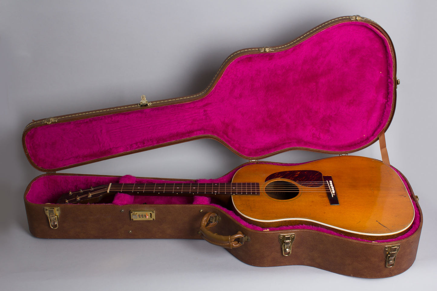 Gibson J-50 Banner Acoustic Guitar (1942)