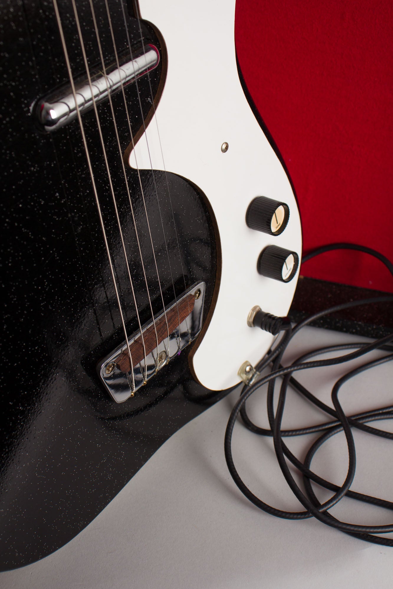 Danelectro Silvertone Model 1448 Semi-Hollow Electric Guitar and Amplifier Set (1965)