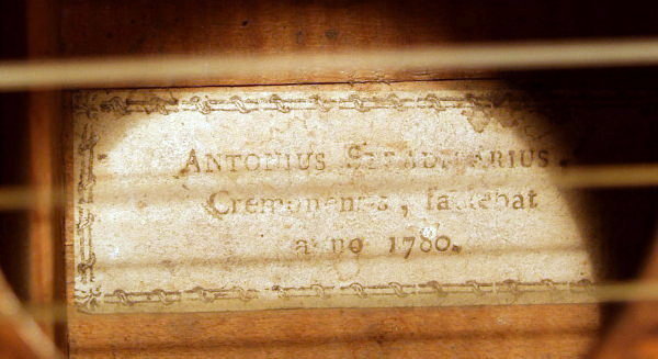 Stradivarius Romantic Guitar (1820)
