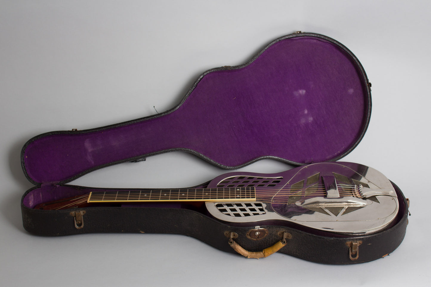National Style 1 Tricone Roundneck Resophonic Guitar (1928)