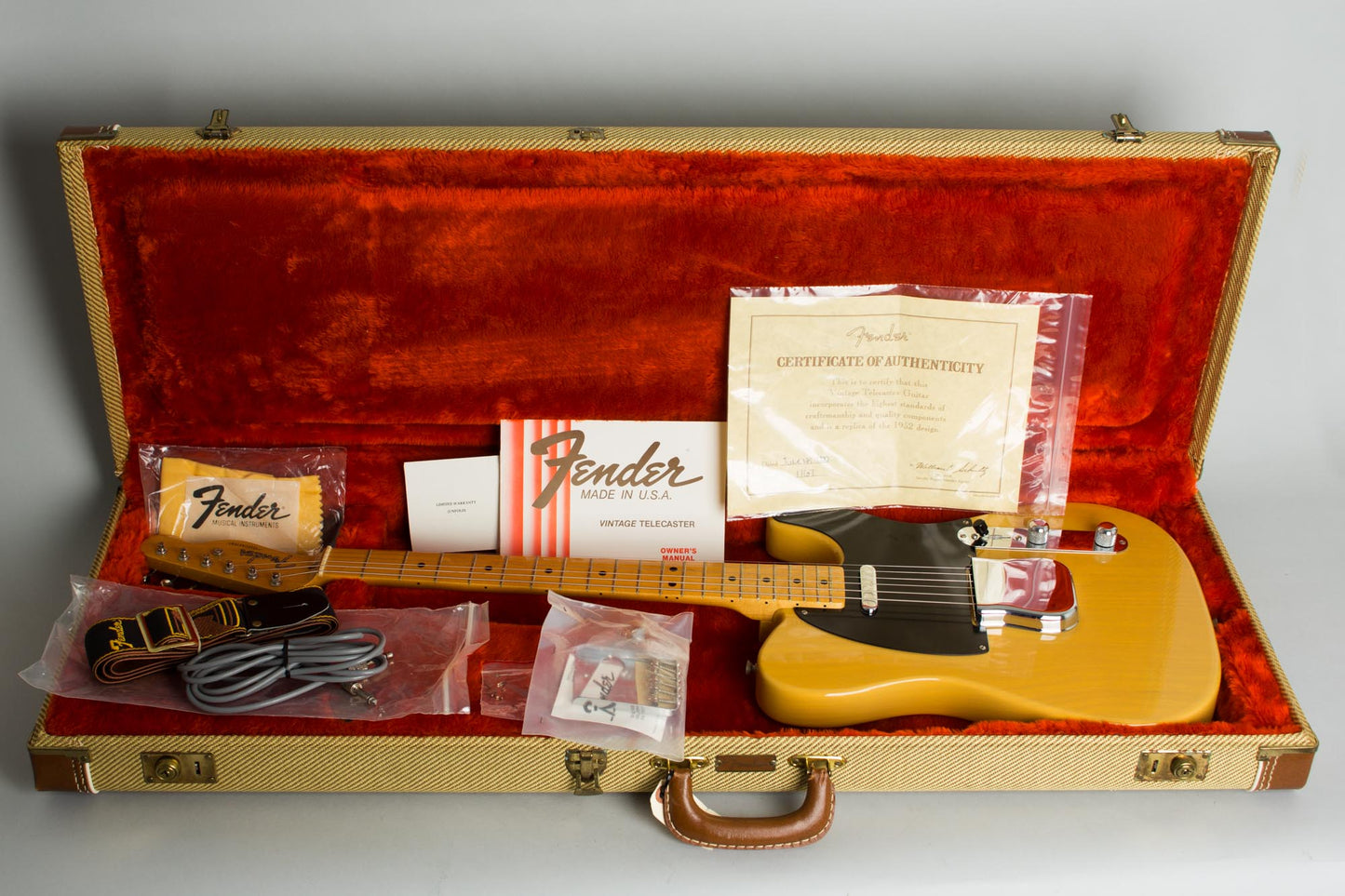 Fender Telecaster '52 Re-Issue AVRI Solid Body Electric Guitar (1982)