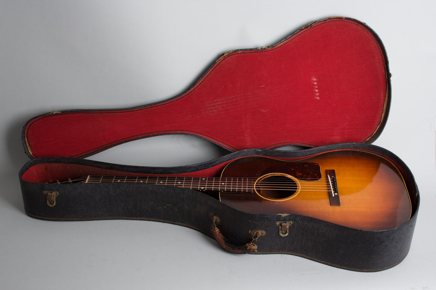 Gibson LG-2 Flat Top Acoustic Guitar (1948)
